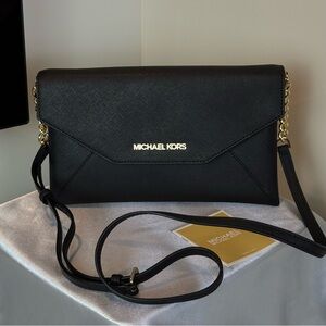Michael Kors Jet Set Item Medium Adjustable Envelope Clutch | Black Saffiano
